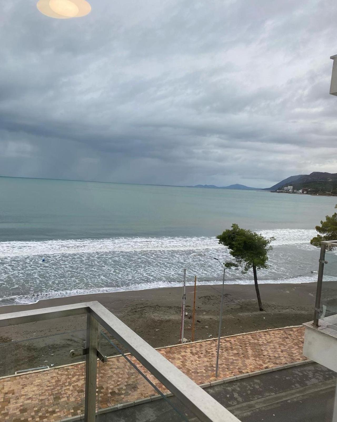 Holiday Home Shengjin Exterior photo
